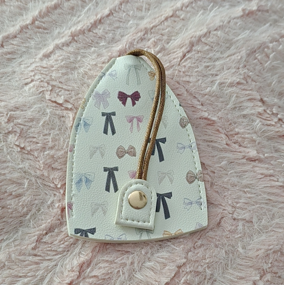 Cute Bow Patterned Key Pouch